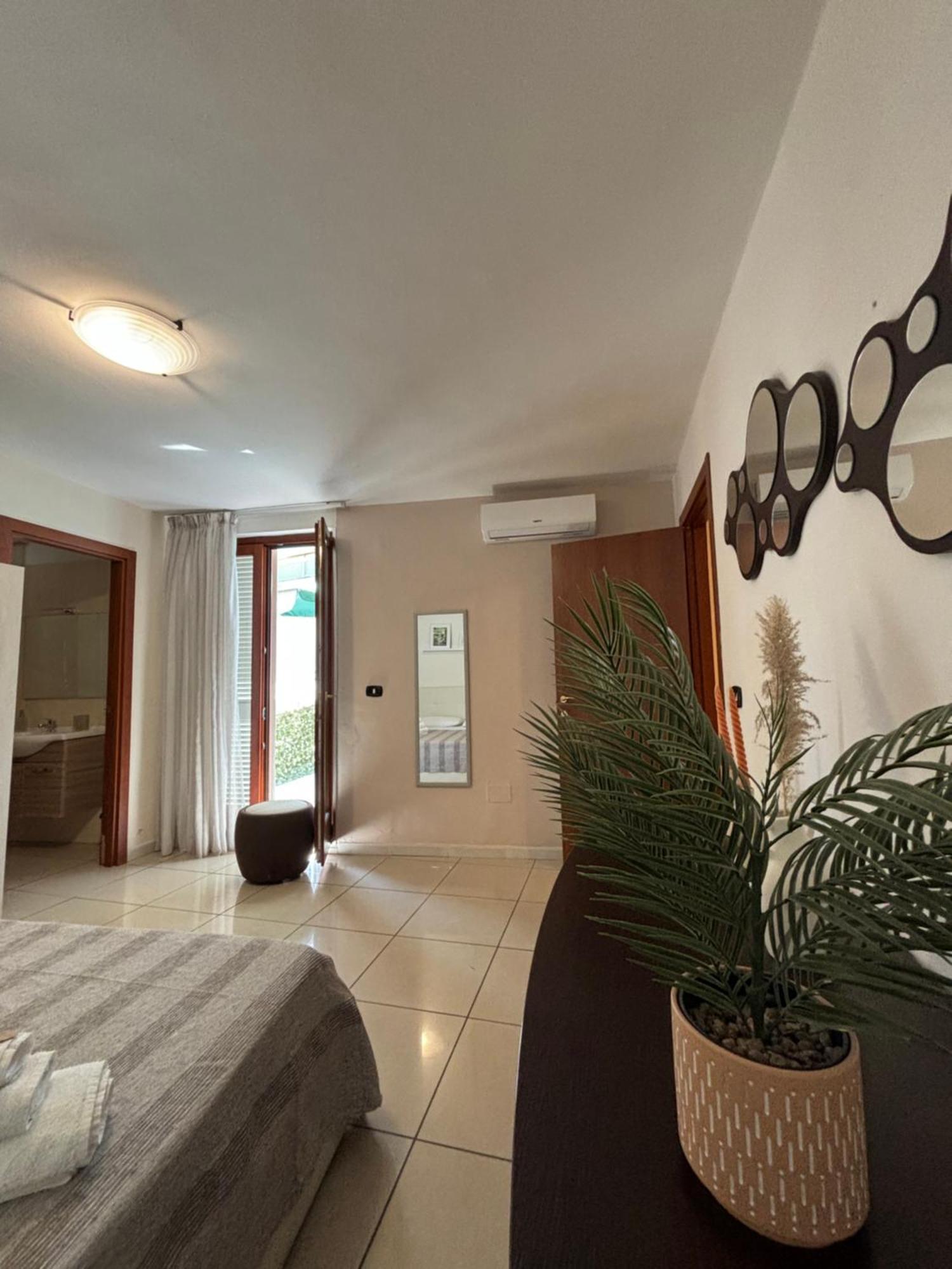 Apartamento Le Muse Caserta Exterior foto